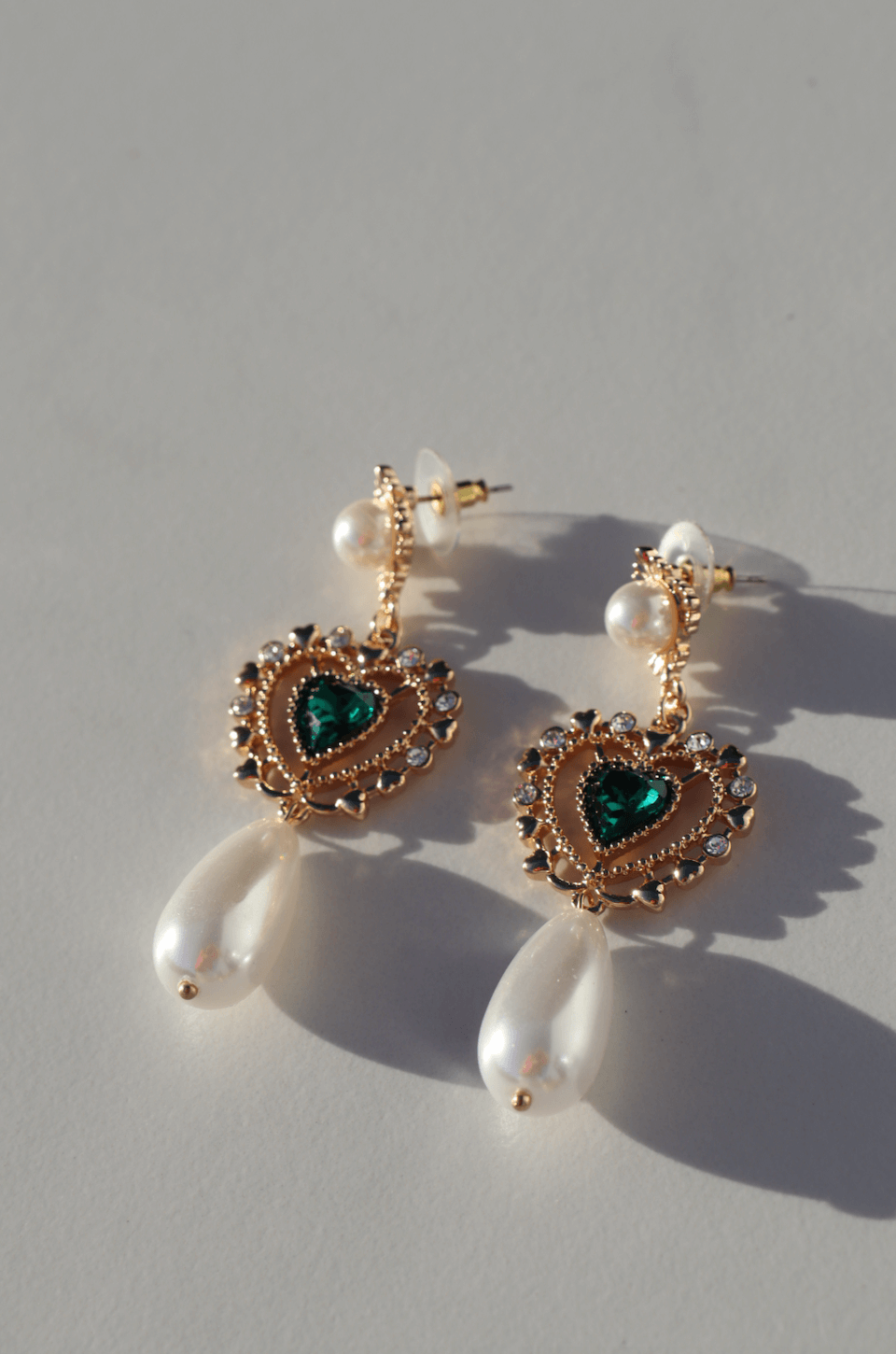 Lovely vintage green statement earring